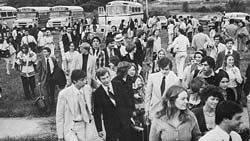 students arriving on campus in 1974